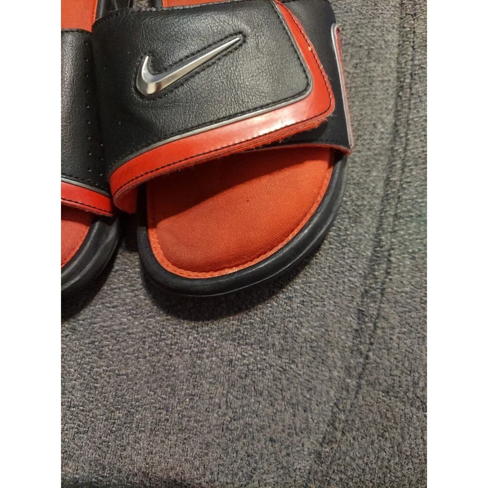 Nike Comfort Slide 2 Sandals Slippers Men's 8 Black Red  Slides Sandals Pool